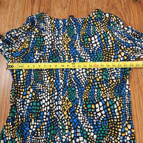 Alfani Woman Green Blue Stretchy‎ Ruched Sides & Short Sleeve Blouse 3X Colorful - Picture 5 of 11